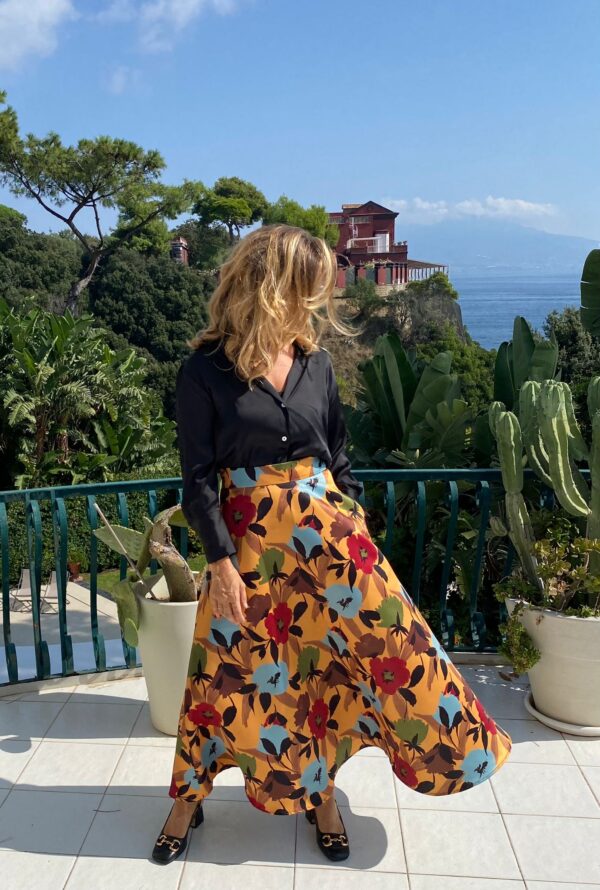 Gonna mezza ruota in duchesse multicolor fondo giallo - immagine 2